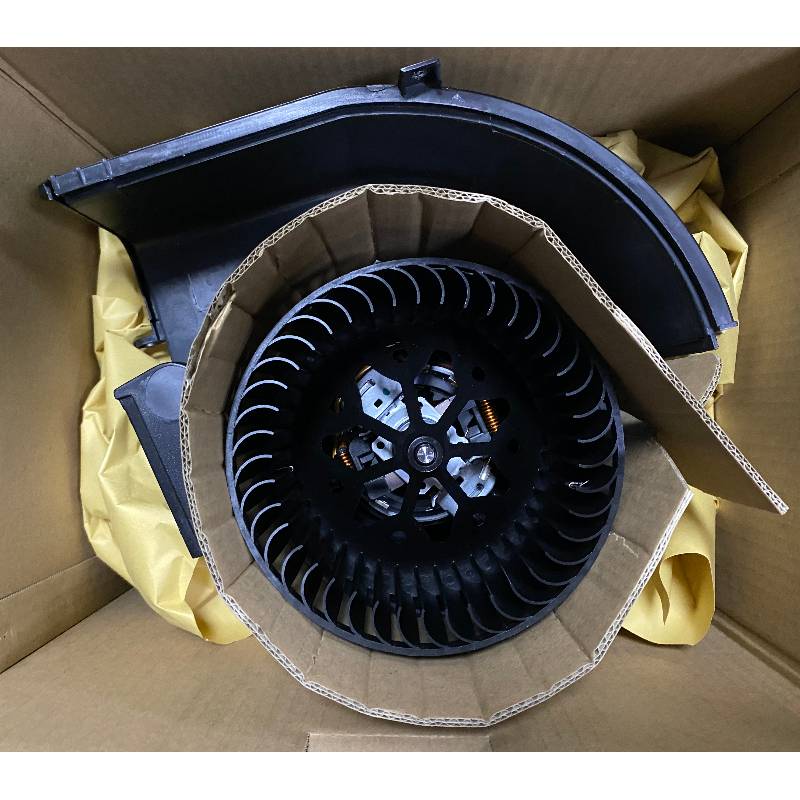 OEM NO. 6411697108 Auto Parts A/C Blower Motor for BMW X5 X6 E72 E71 E70