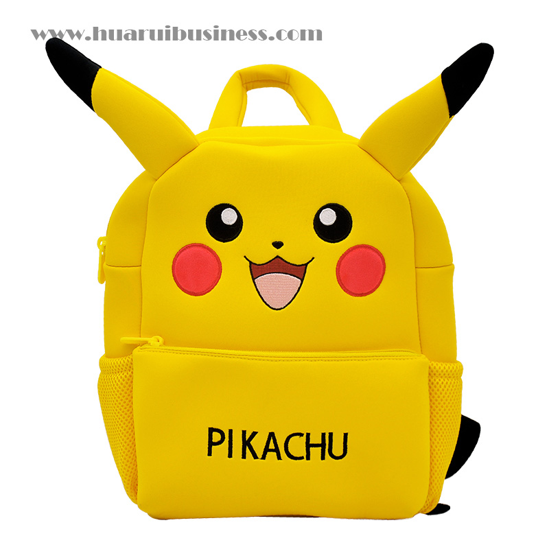 Avmonterad ryggsäck av Pikachu