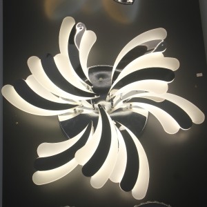 Lykta med blytak Stylish PC-hölje med UV-beständig och antigulaktig