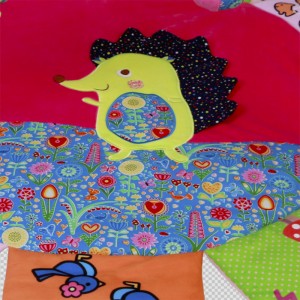 Polygon baby playmat - Hedgehog