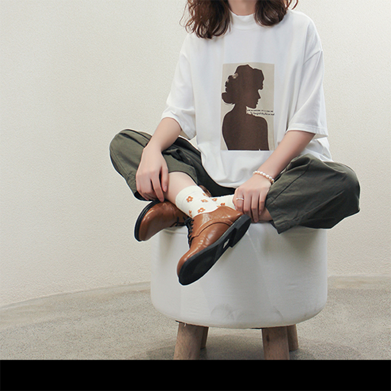 Sätt på det bästa i den här t-shirten, så bra att du inte harnågra vänner!