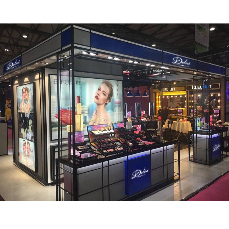 Öppnade enny showcase