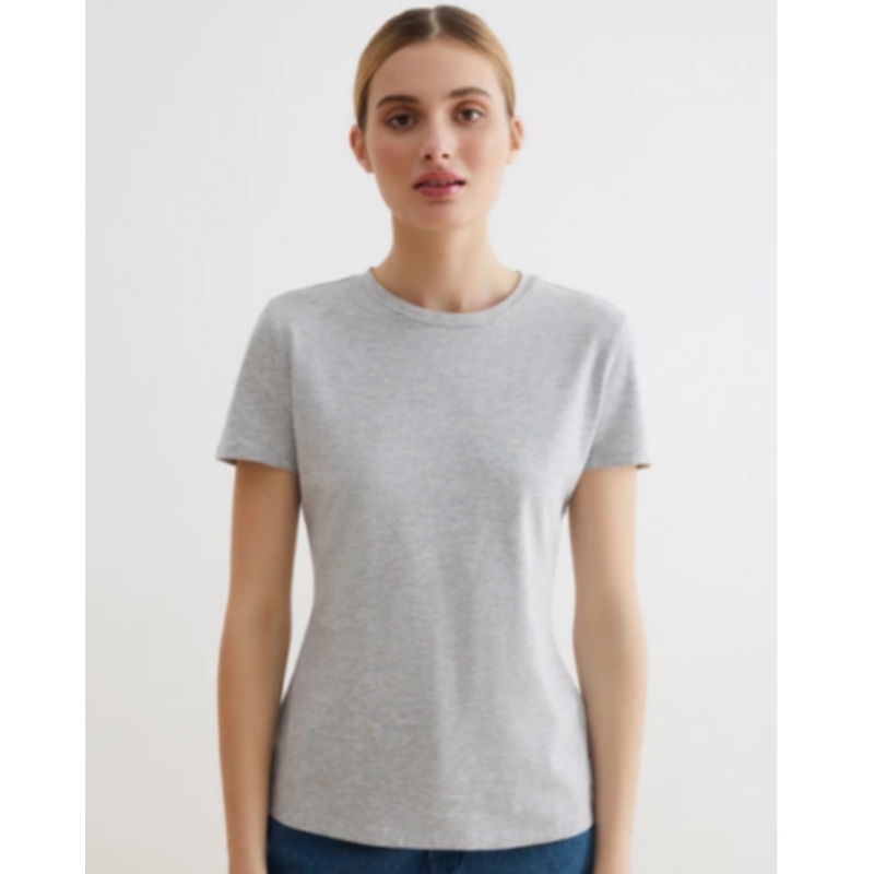 Monterad ljusgrå T-shirt av hypoallergen