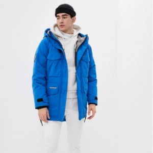 Regn och snöskyddad dunjacka