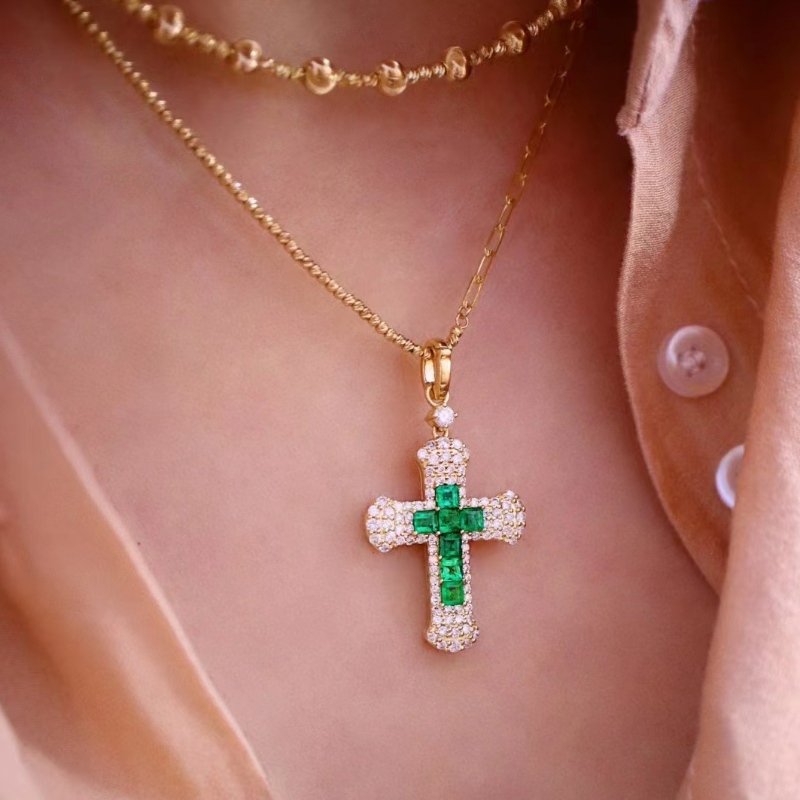 Tuochen smyckenny design18k/14k/10k guld mednaturligt färg stenhuvudskors hänge