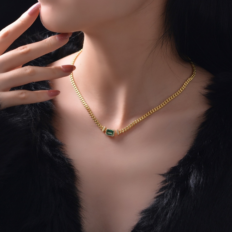 2022 Ny 1CT -odlad smaragdhänge 925 Silverjusterbart enkelt halsband