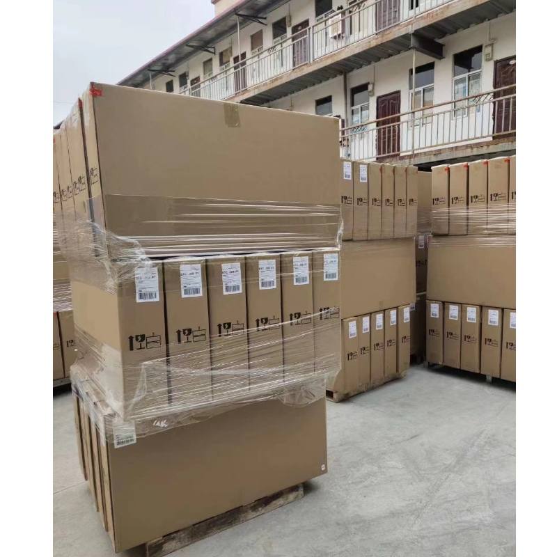 En annan leverans för Ikea -belysning