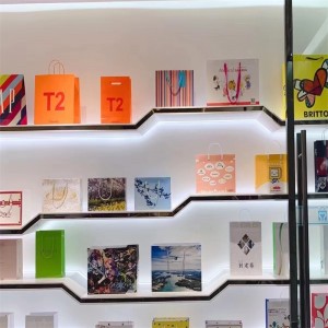 Anpassad förpackningsväska Färgglada väska Presentpåse Shoppingväska Handväska Förpackningspåse Exklusiv logotyp 5-färg Tryck Papperspåse Kraftpåse