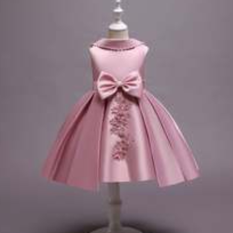 Baige Flower Girl Evening Dress Girls Catwalk Födelsedag Princess Klänning Western Style Little Girl Piano Gown 68040