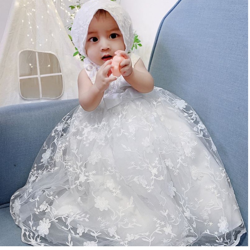 Baige New Party Girl Dress White Royal Design Nyfödda Baby Dopklänningar B-8873