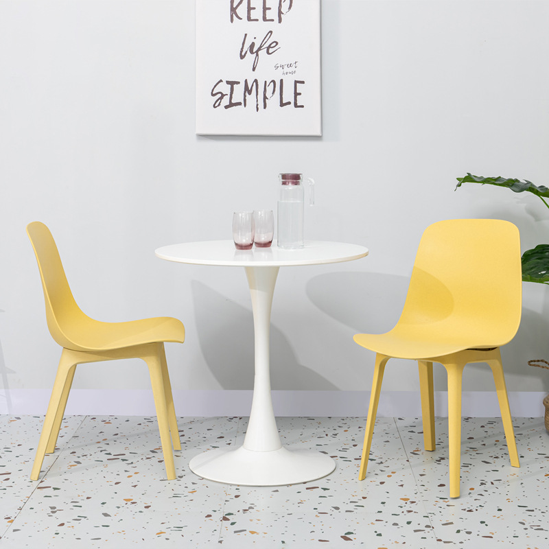 Fabrik grossist modern plastfärgad stol armfri fast rygg rygg utomhus enkel lounge plaststol stol
