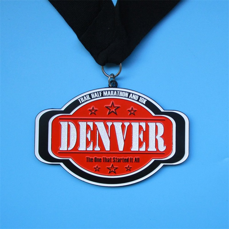 Gratis cool designmedalj anpassad metall guldmedalj maraton efterbehandlare medaljer
