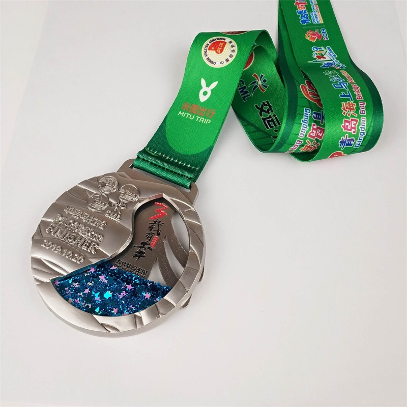 Designa din egen sportlegeringsmedalj med lanyard injicera glittervätska kvicksand silvermedaljong