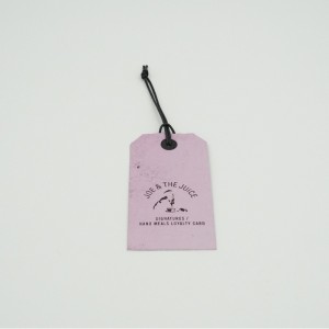 Taggetikettutskriftskläder Tagga design och produktion