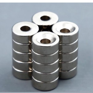 Countersunk huvudhål cylindrisk magnet