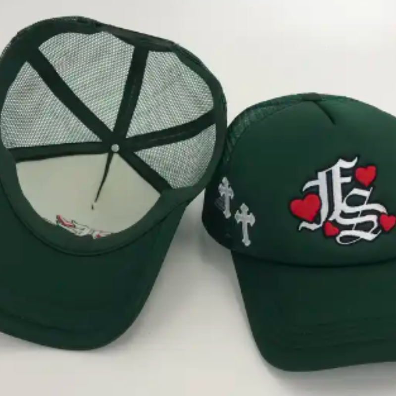 Populär personlighet 3D broderi logotypanpassad skummasklocker, krökta brim polyester tomma lastbils hattar