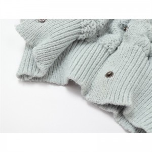 Stickad hjärttröja