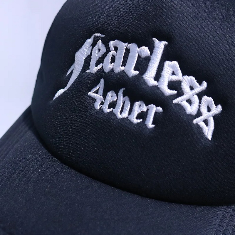 Högkvalitativ grossist Klassisk anpassad design din egen 3D -broderi logotyp 5 panel gorras mesh trucker caps hattar mens