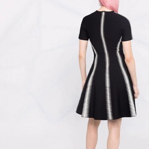 2022 Anpassad oem&odm kvinnlig tröja klänning stickade lyxiga kvinnors tröja klänning