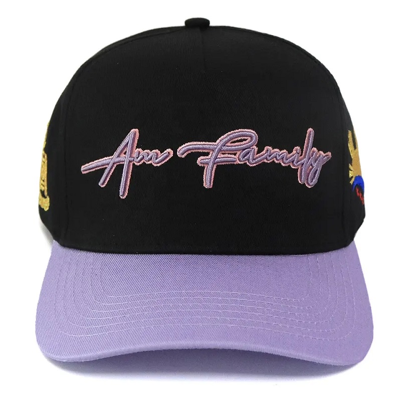 Ny ankomst Kontrastfärg svart och lila anpassad färg 5 panel broderi logotyp baseball cap sporthattar för vuxna