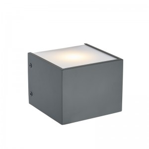 Hospitality Hotel Wall Lamp med målad platt grå finish och integrerad led in på hotellet typiskt rum