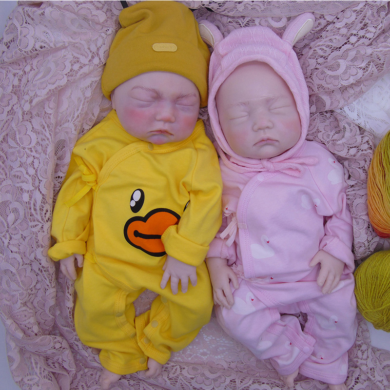 Hög simulering Reborn docka Silikonmaterialet Reborn Baby Sove Silicone Reborn Doll Realistic (efter smink)