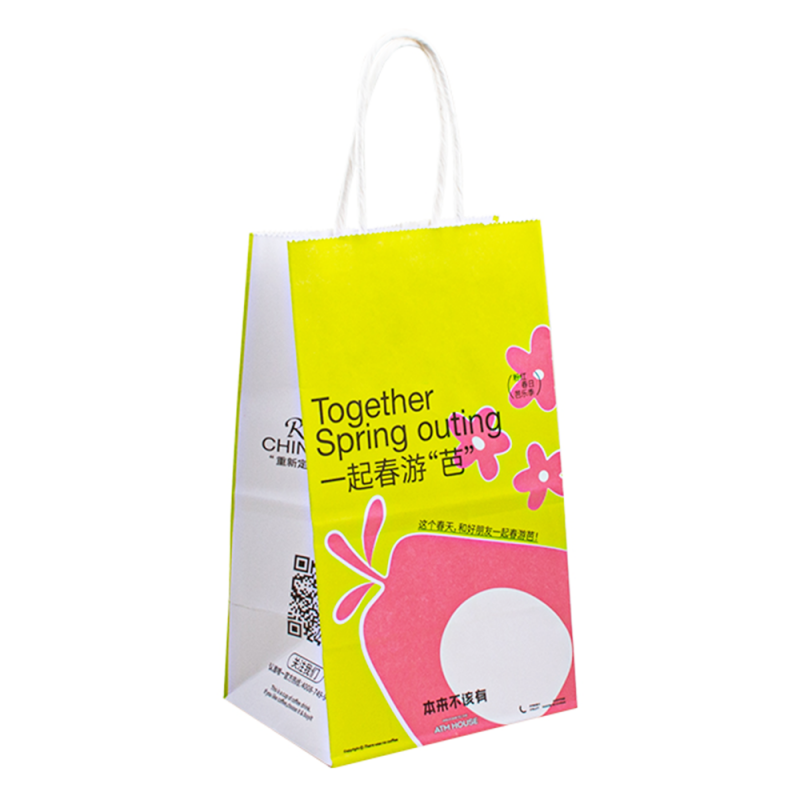 Partihandel Kraft Paper Bag Black Gift Shopping Paper Bag med logotyp för kläder Anpassad förpackningsväska