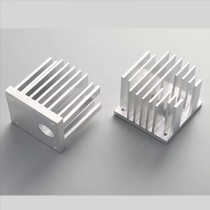 Anpassad CNC-plåt Laserskärning Svetsdelar Stämplingsservice Aluminiumplåt Stansning Tillverkning