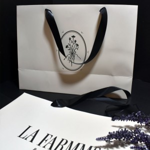 Elegant Kraftväska med bandhandtag