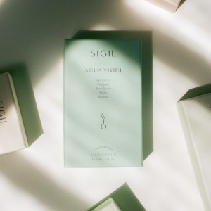 Elegant minimalistisk parfymförpackning