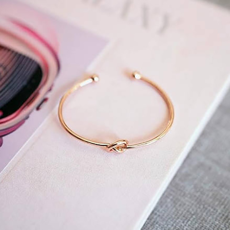 4K guldpläterad för alltid kärlek knut oändlighet armband armband för kvinnor justerbar guld armband armband för kvinnor elegant guld-Pläterad öppen manschettarmband med knutdesign - Moderna minimalistiska smycken för dagliga slitage och speciella tillfällen
