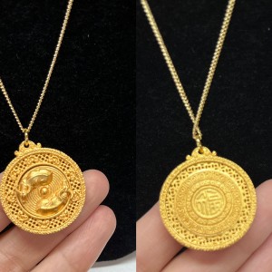 24k guld-Pläterade lyckliga tre-Ben Toad Wealth Pendant med intrikat filigran och FU -karaktär för välstånd och förmögenhet