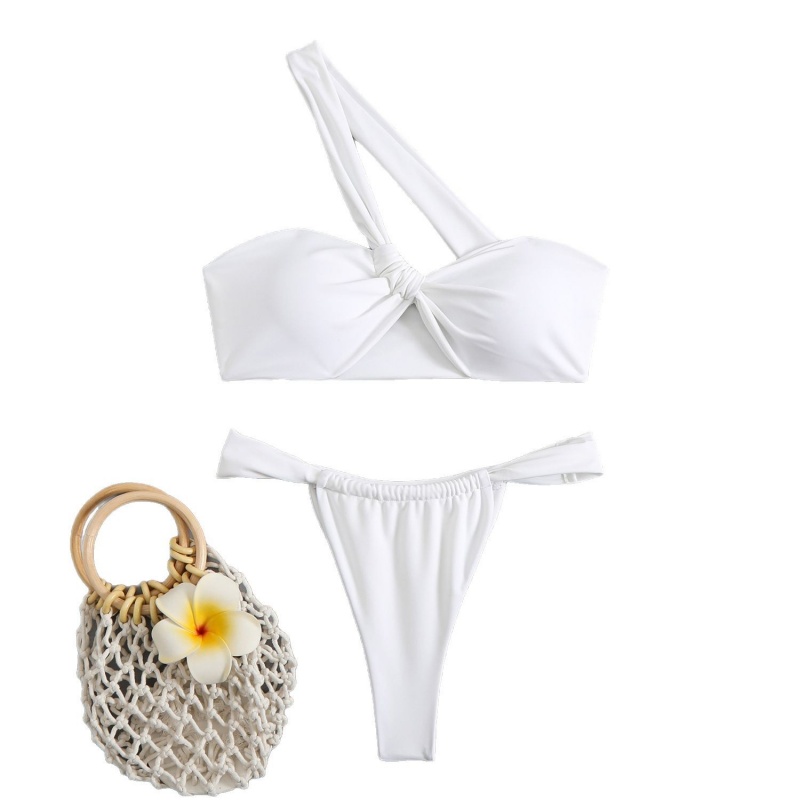 Två-bit baddräkt. Sexig-axel stropplös bikini med en rygglös design. Europeisk och amerikansk stilbadkläder för grossist QT-25018 Pris:$79.99