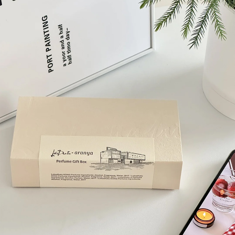 Elegans parfym presentförpackning
