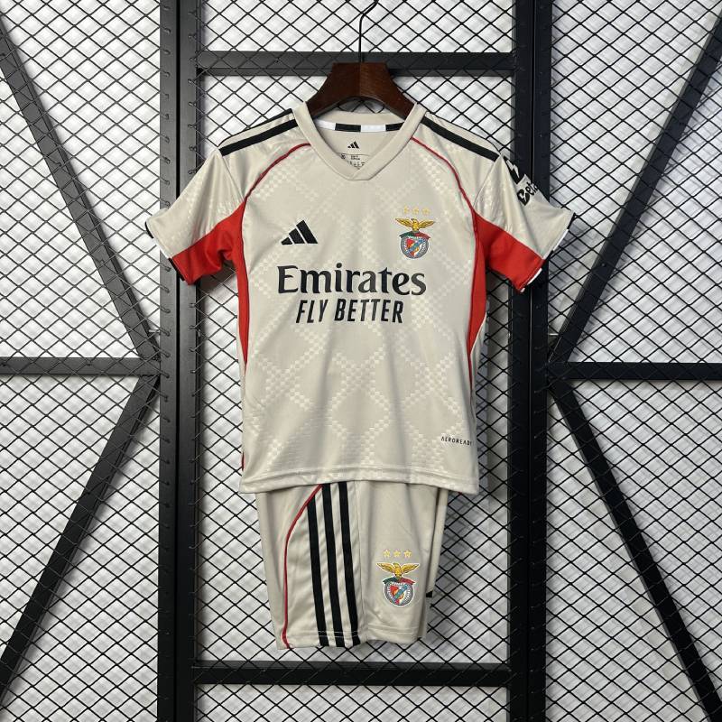 25/26 Barn Benfica Away Size: 16-28