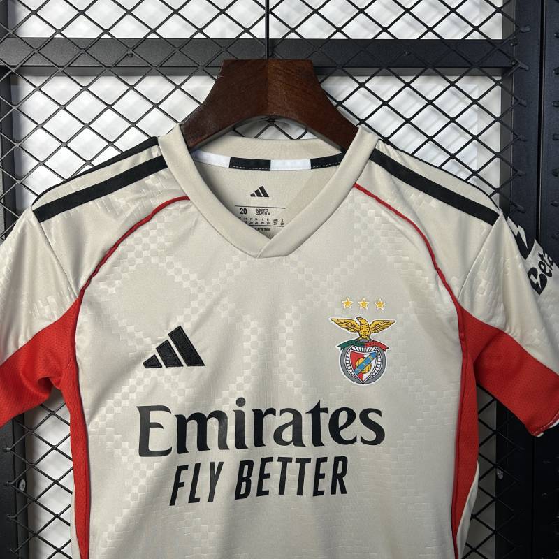 25/26 Barn Benfica Away Size: 16-28