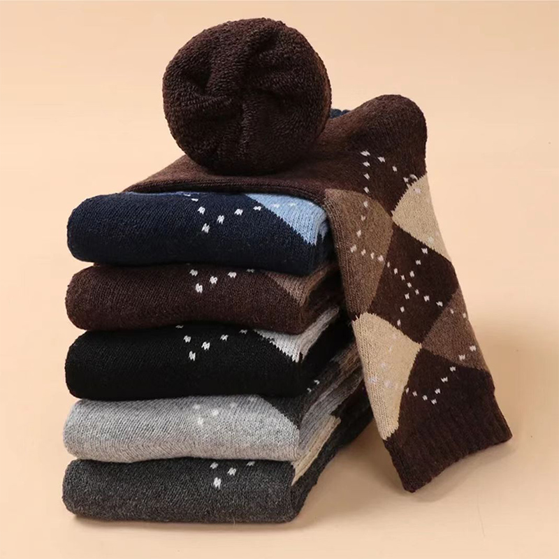 1676945259.jpg wholesale thick cozy wool men socks unisex crew winter socks.jpg